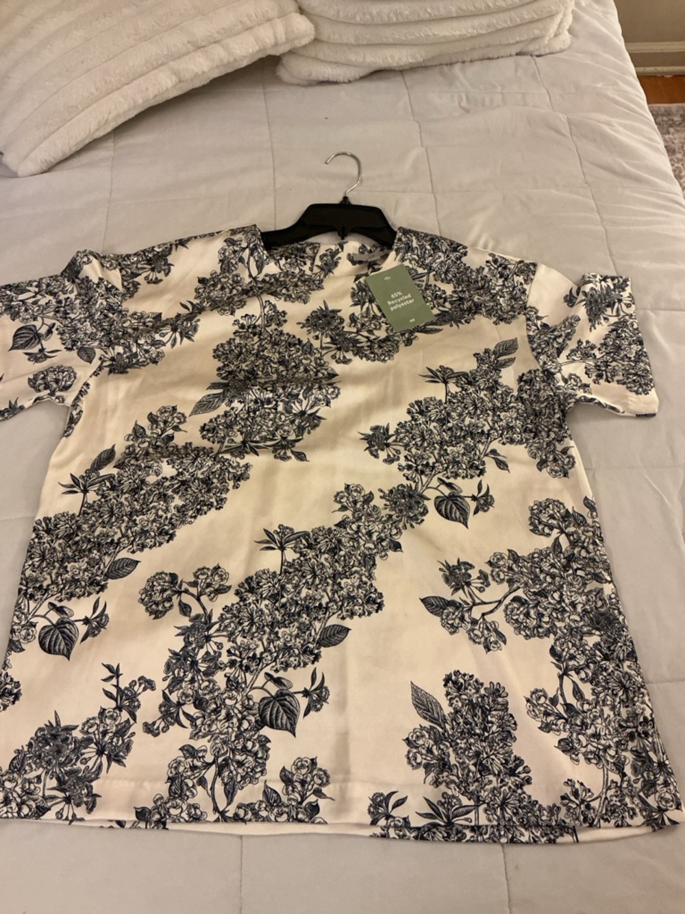 H&M White Short-Sleeve Shirt with Navy Floral Pattern